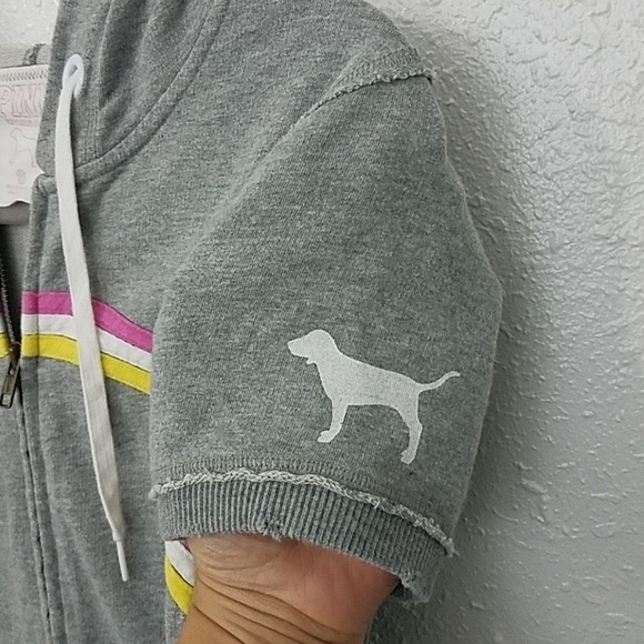 𝅺VICTORIA’S secret PINK hood sweater rainbow graphics dog Small - Picture 3 of 8
